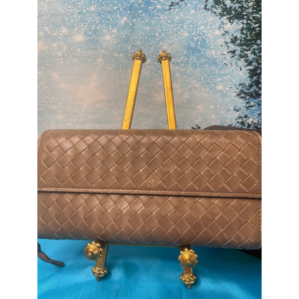 Bottega Veneta Wallet Full Size Taupe Woven Leather VGC
